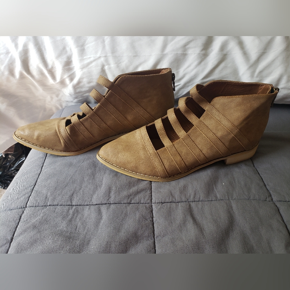 Mi.iM Open Top Ankle Boots
